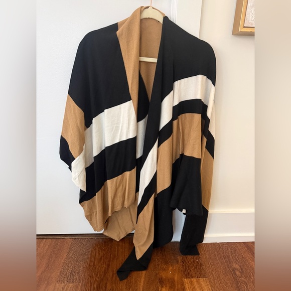 Parish LA colour block sweater wrap NWT - Picture 2 of 6